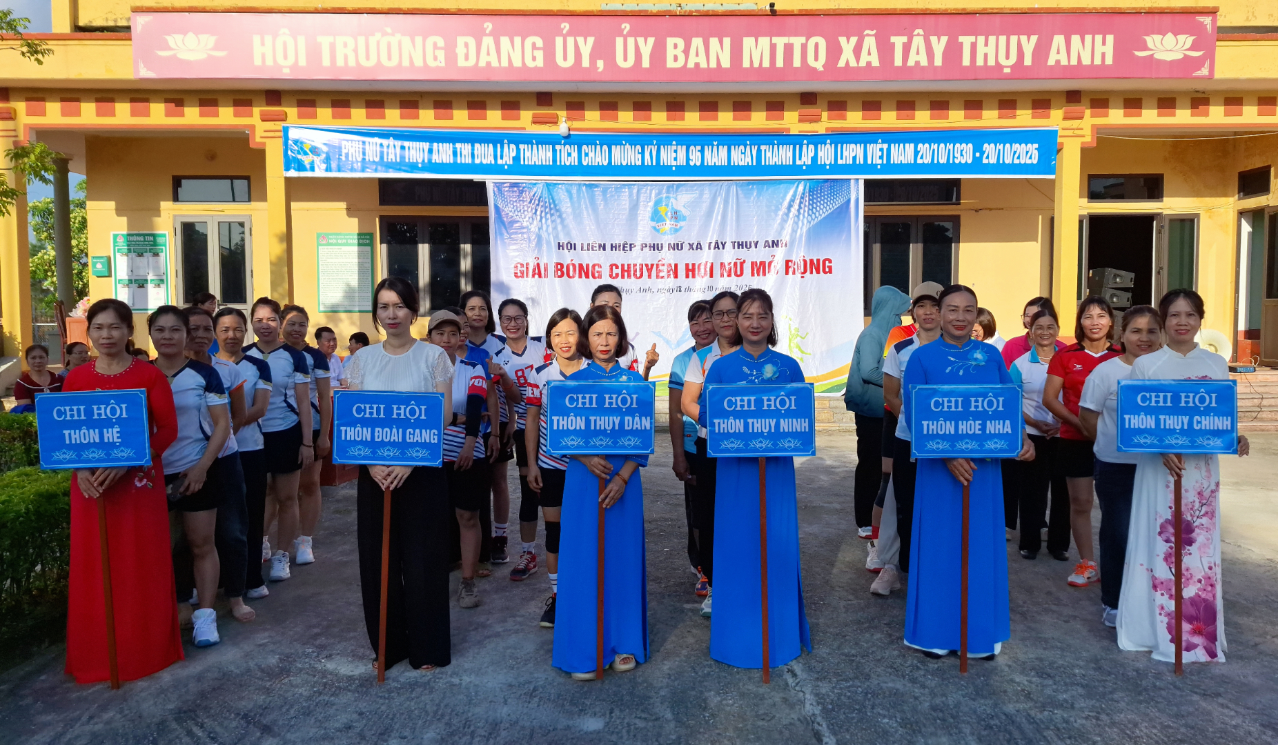 HỘI LIÊN HIỆP PHỤ NỮ XÃ TÂY THỤY ANH KHAI MẠC GIẢI BÓNG CHUYỀN HƠI NỮ CHÀO MỪNG NGÀY PHỤ NỮ VIỆT NAM 20/10